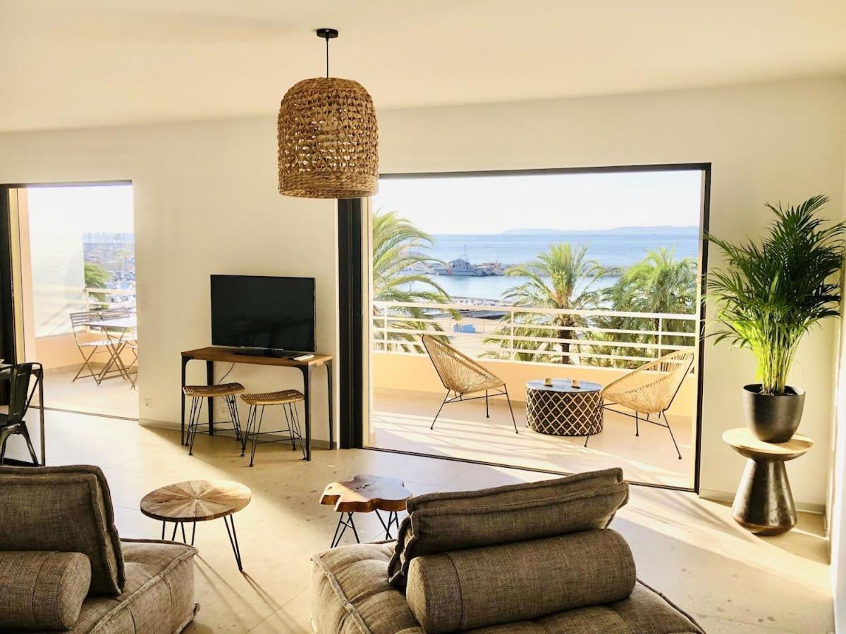 Appartement T3 Lumineux Traversant Totalement Neuf En Face De La Plage Front De Mer Vue Sur Les Iles Vue Mer Panoramique Assuree Residence De La Plage Centre Ville Du Lavandou 3Eme Etage Avec Ascenseur Appartement T3 Le Lavandou Buitenkant foto